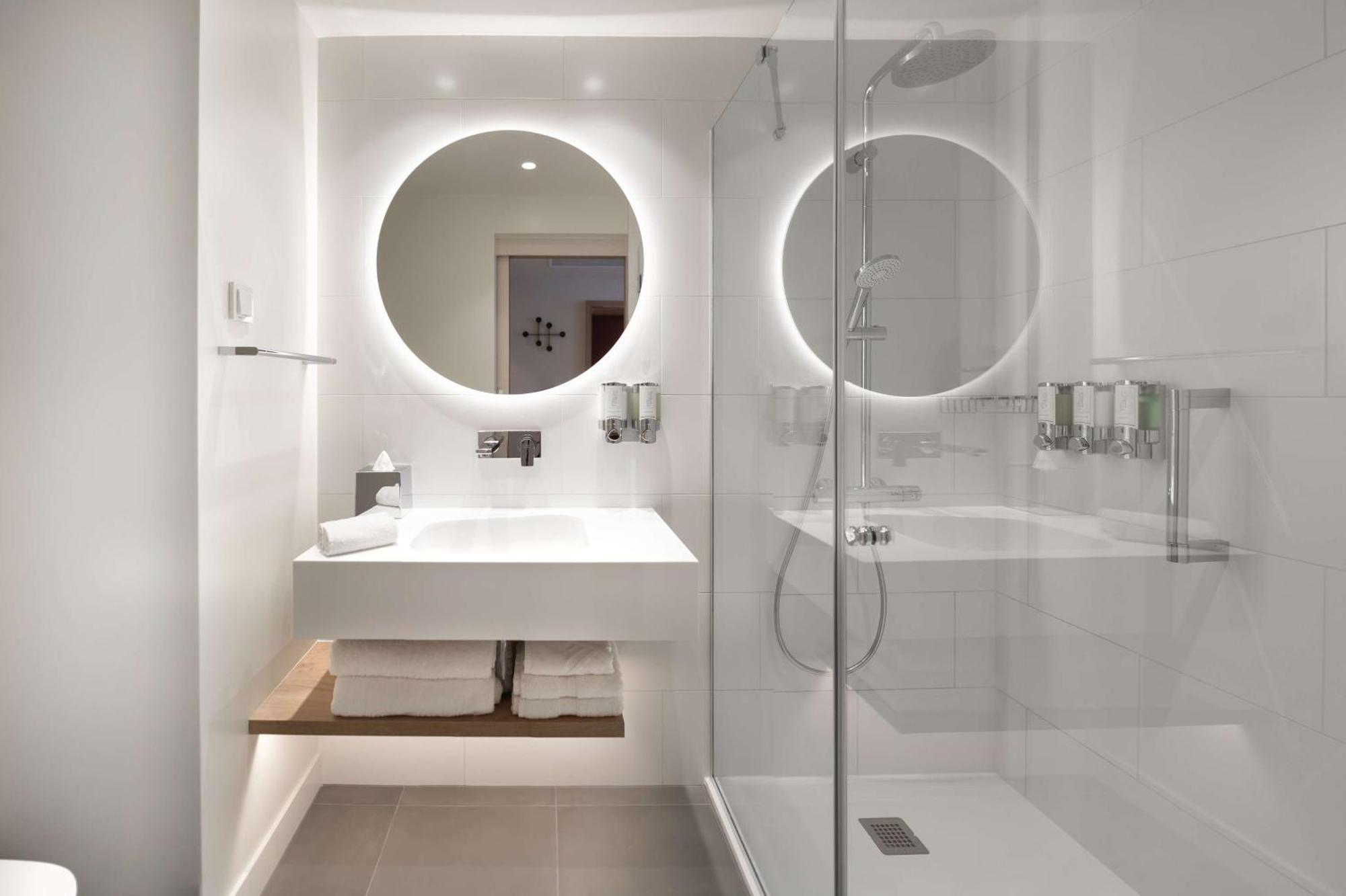 Hampton By Hilton Riga Airport Hotel Marupe Bagian luar foto