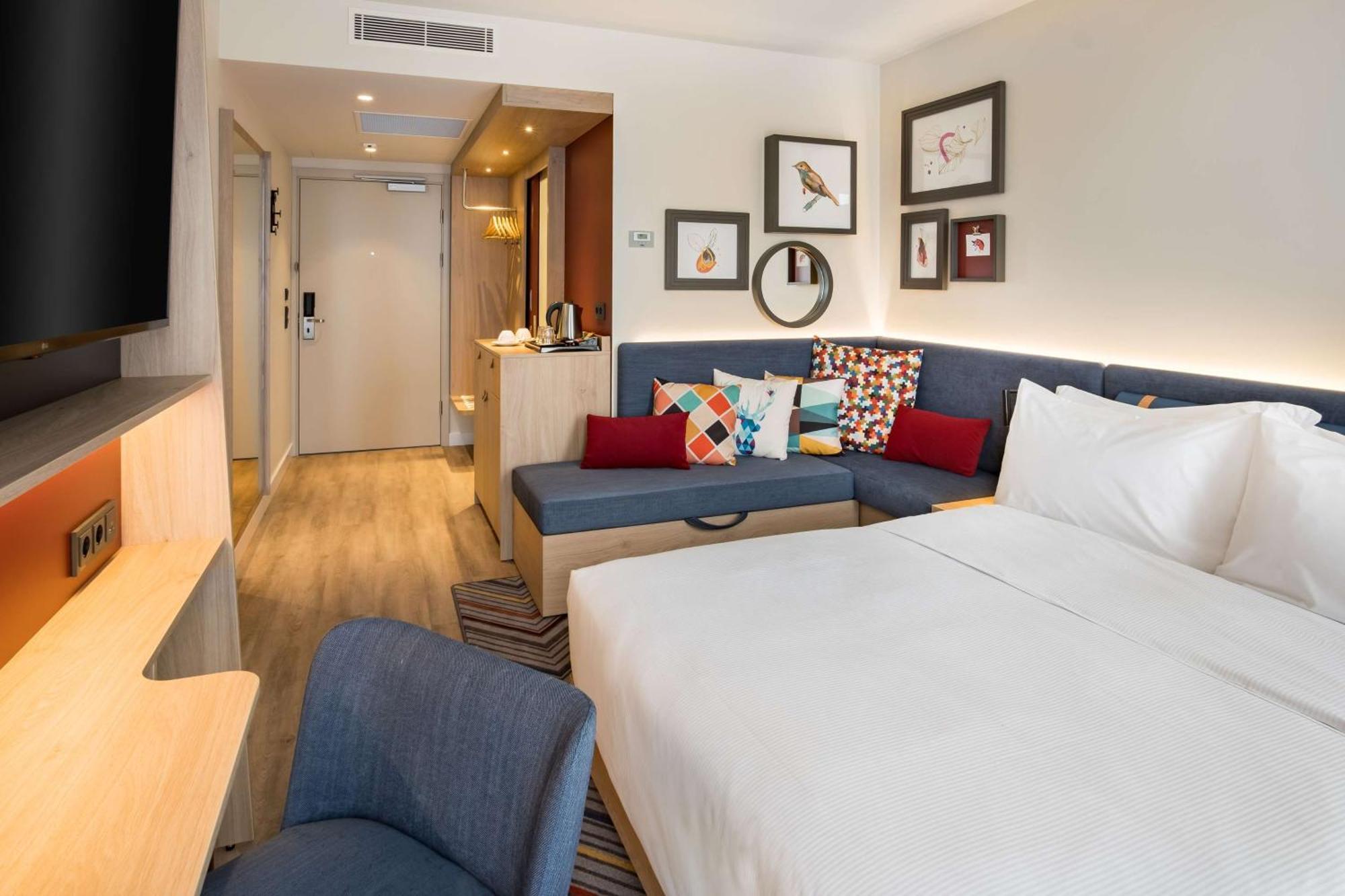 Hampton By Hilton Riga Airport Hotel Marupe Bagian luar foto