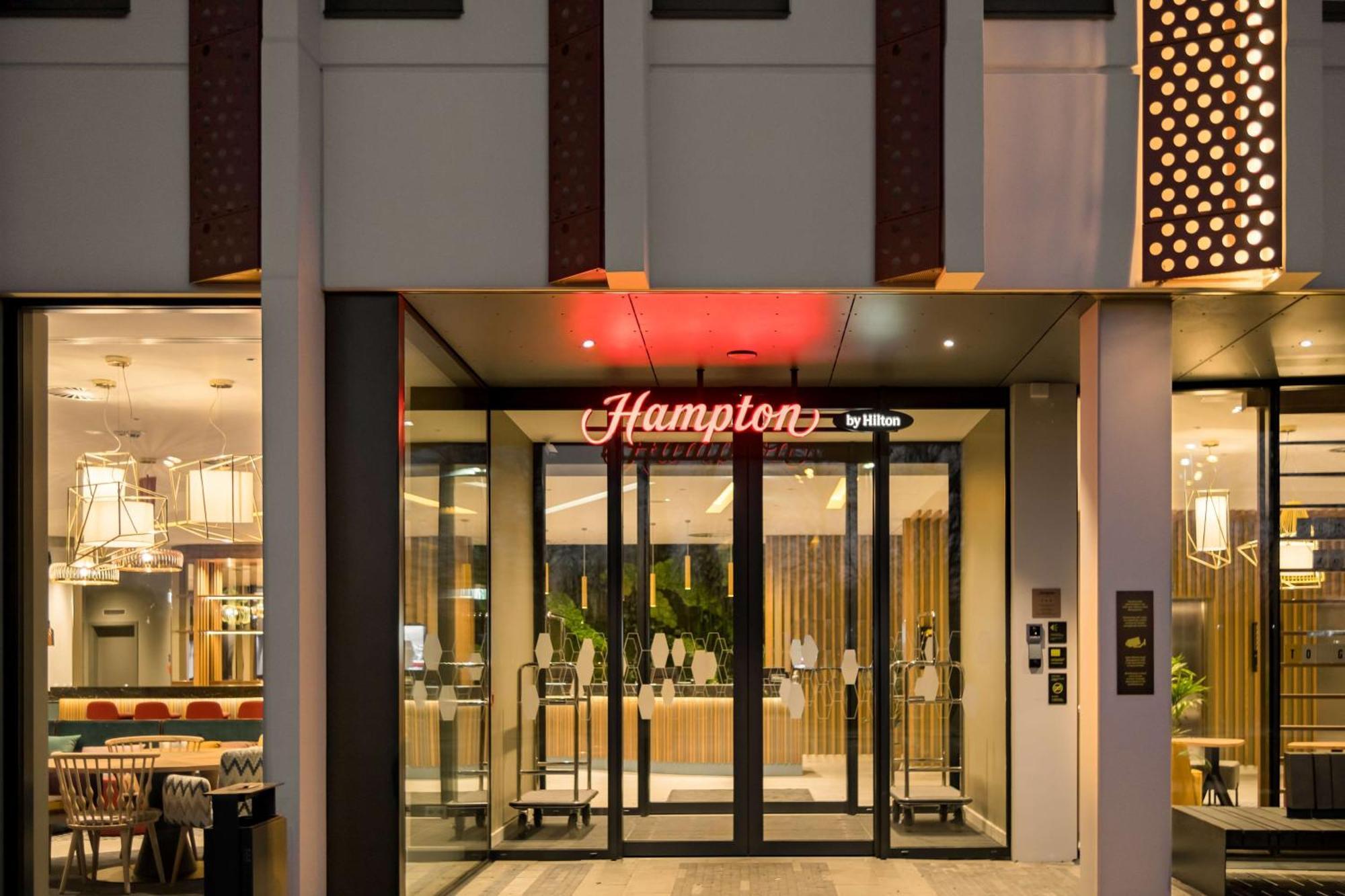 Hampton By Hilton Riga Airport Hotel Marupe Bagian luar foto