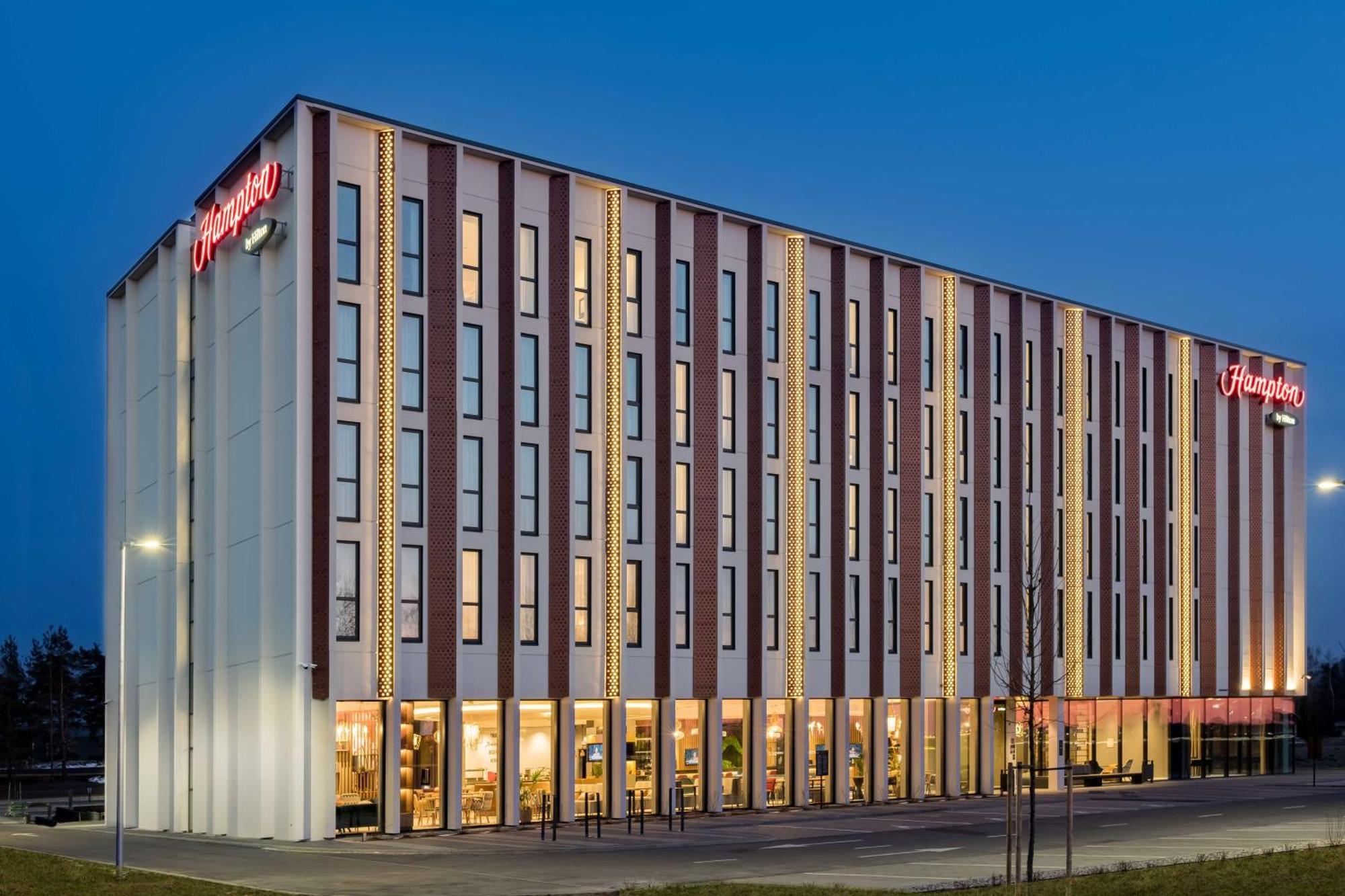 Hampton By Hilton Riga Airport Hotel Marupe Bagian luar foto