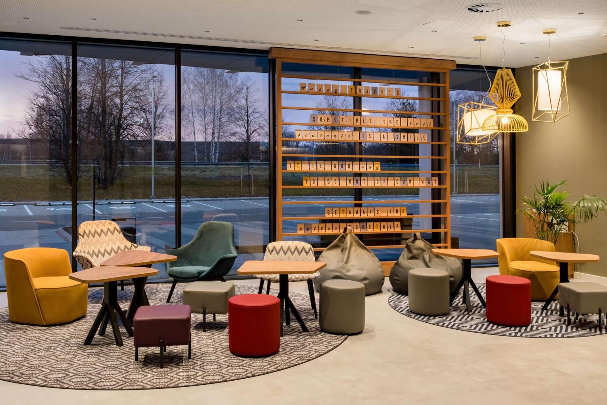 Hampton By Hilton Riga Airport Hotel Marupe Bagian luar foto